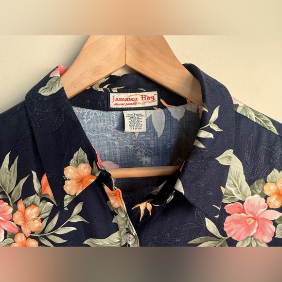 Hawaiian Button Up Blouse Hibiscus Bird of Paradise Navy Floral Jamaica Bay LG - Picture 5 of 12